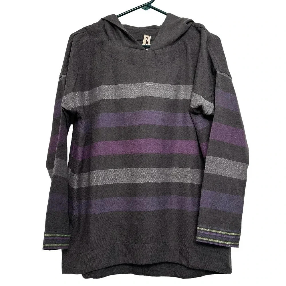 Lemlem NWT’s 100% merino hooded pullover tunic style top. Size small